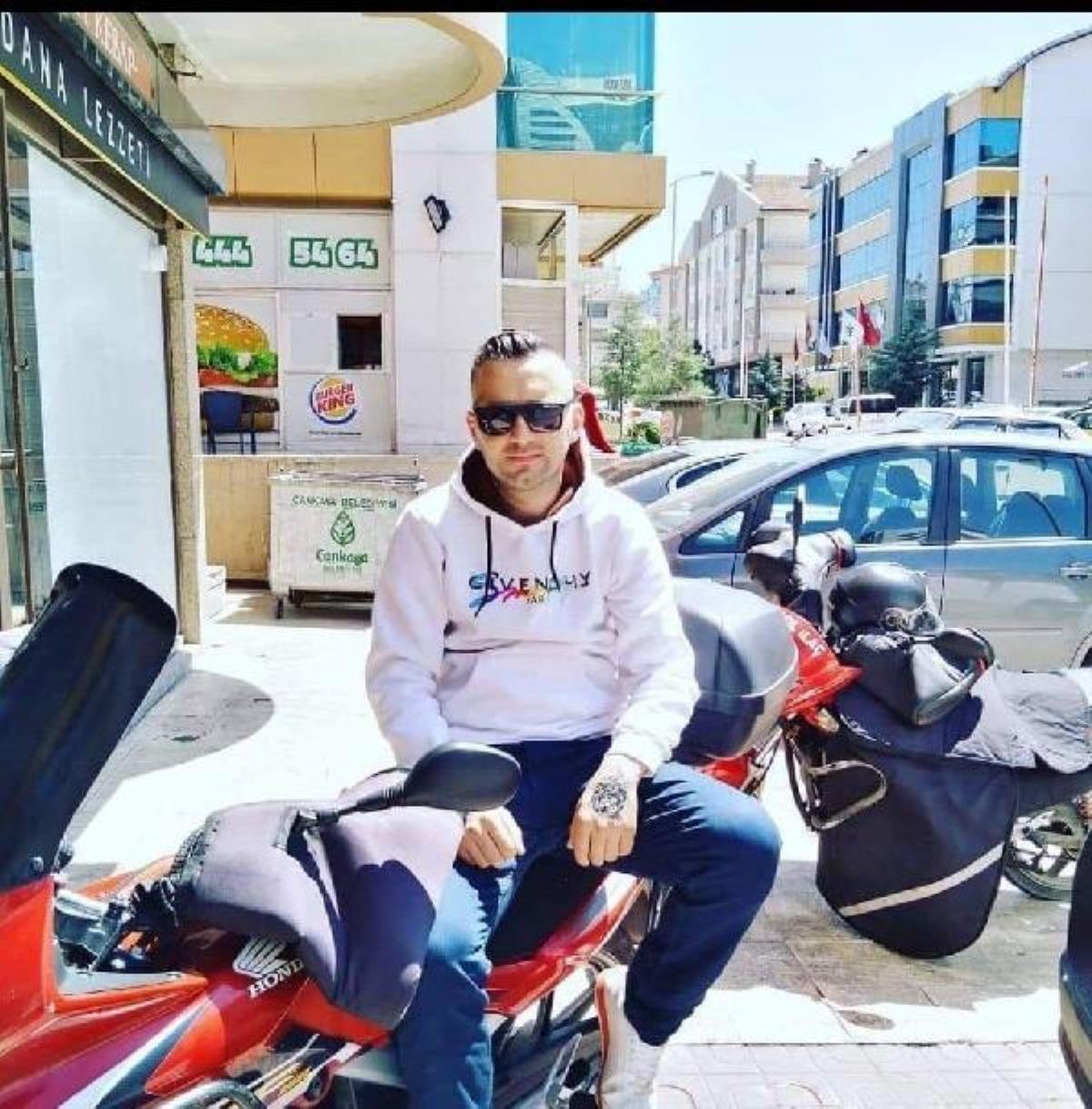 Sultan’ın yüzüne kimyasal madde atan eski sevgiliye yakalama kararı