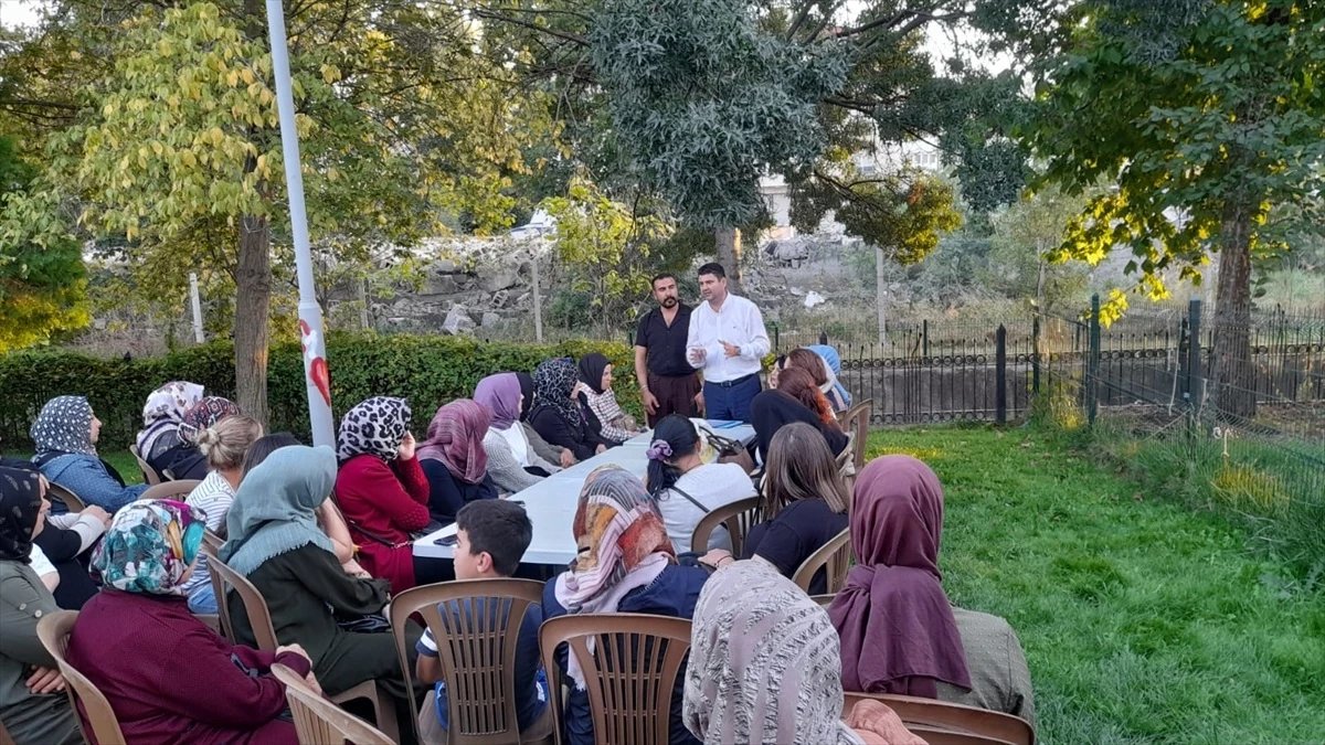 Ankara’da ev temizliği yapan kadınlar sendika ile buluştu