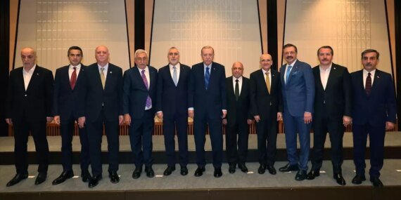 Cumhurbaşkanı Erdoğan, işçi ve işveren temsilcilerini kabul etti
