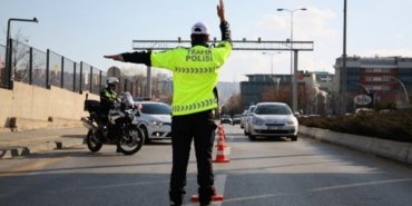 trafikte-yeni-donem-bu-cezalar-can-yakacak-FKBHrzEa.jpg
