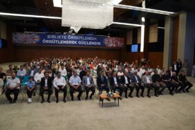 ak-partili-bayramin-hayatini-konu-alan-bugday-tanesi-filmi-memur-sende-gosterildi-GtewpTEz.jpg